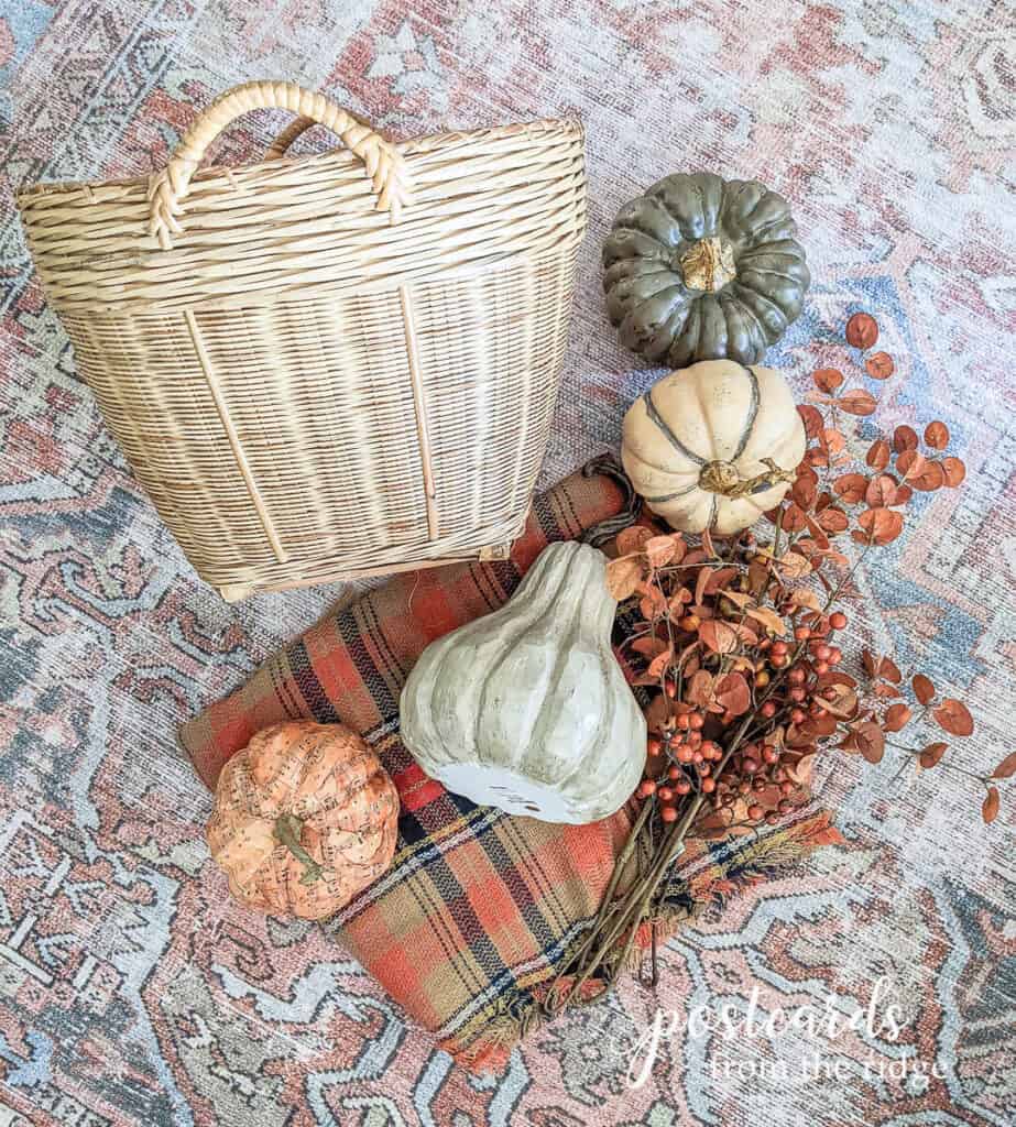 basket-and-faux-pumpkins